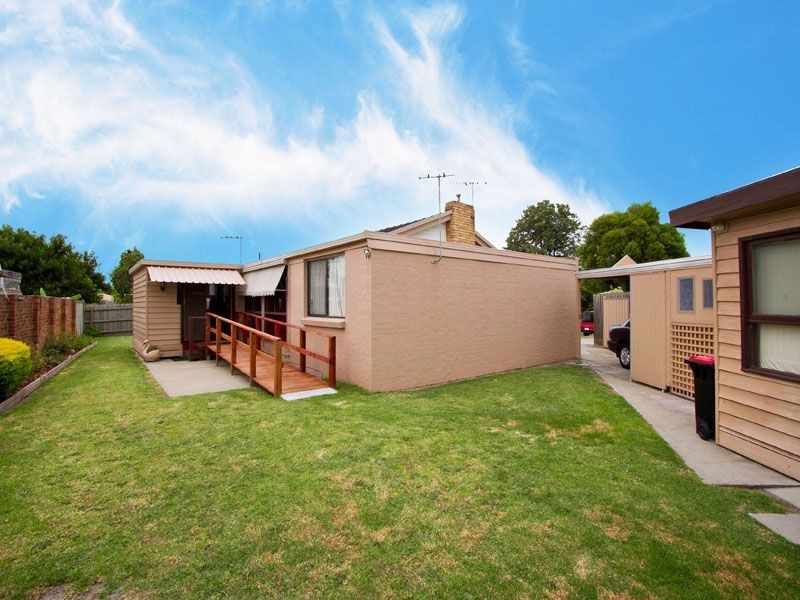 2 Dorothy Court, Clayton South VIC 3169