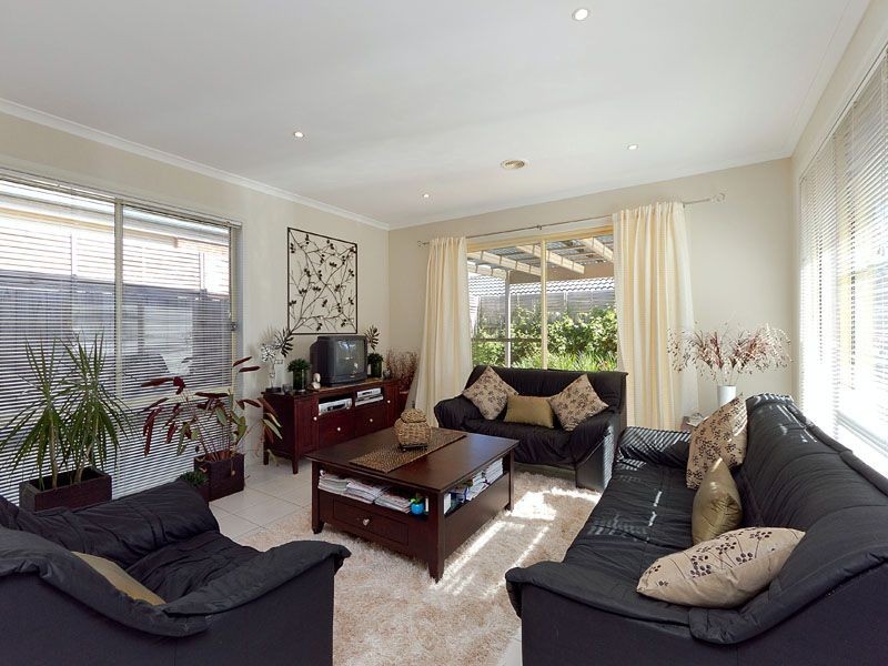 2/41-49  Tully Road, Clarinda VIC 3169