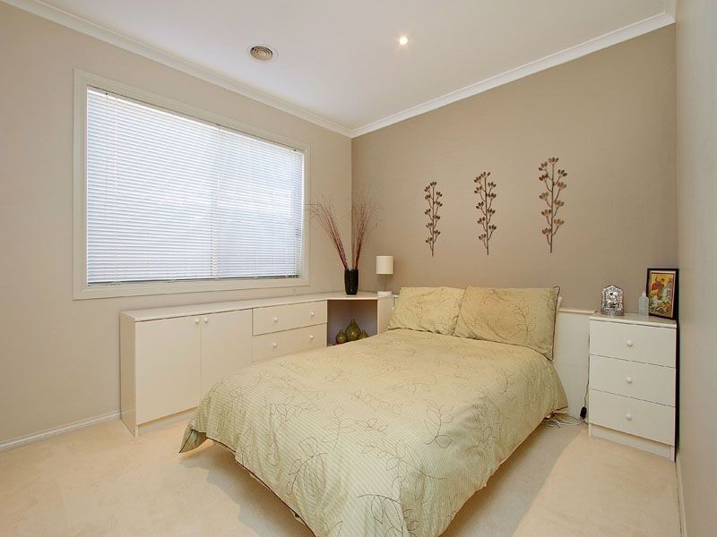 2/41-49  Tully Road, Clarinda VIC 3169