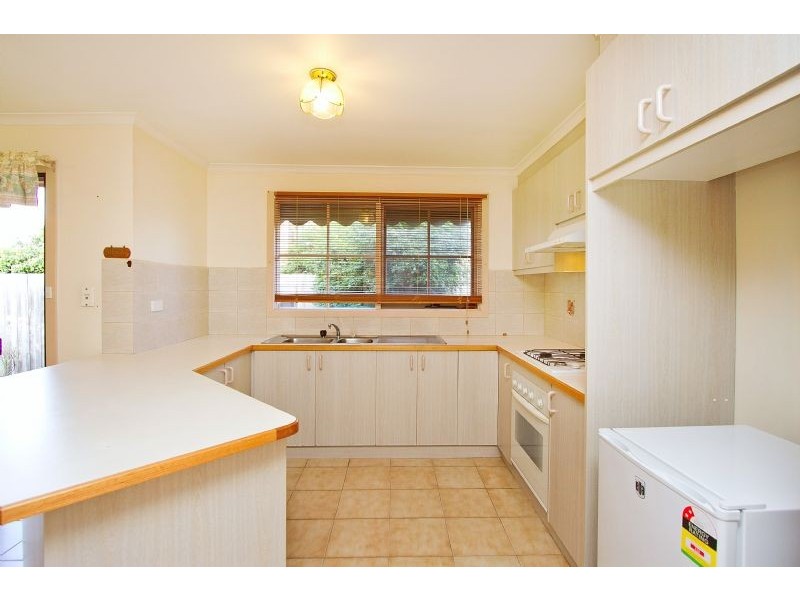 2/41 Glenbrook Ave, Clayton VIC 3168
