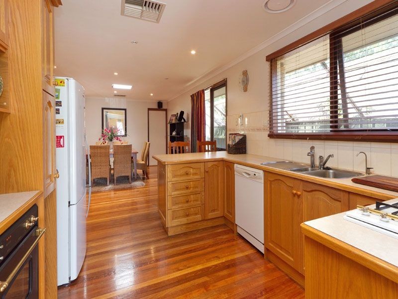 4 Fry Court, Clarinda VIC 3169