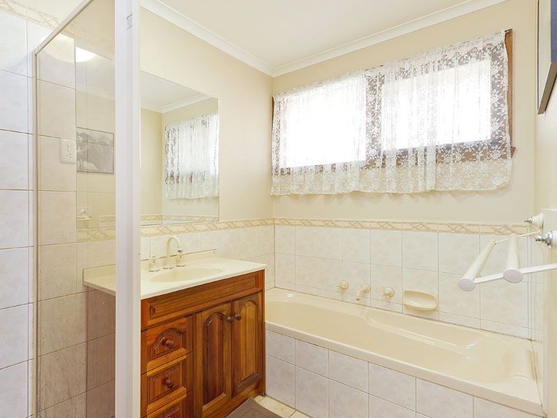 4 Fry Court, Clarinda VIC 3169