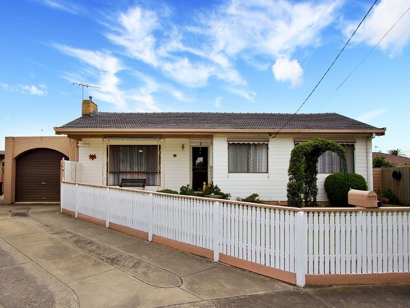 2 Dorothy Court, Clayton South VIC 3169