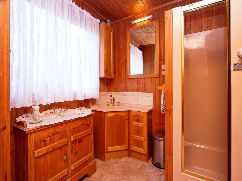 2 Dorothy Court, Clayton South VIC 3169