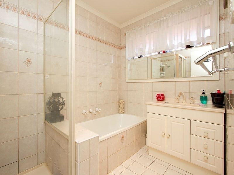 61 Sylvander Street, Clayton South VIC 3169