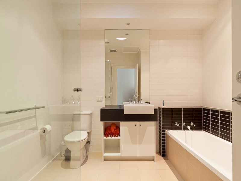 13 Evergreen Boulevard, Clayton South VIC 3169