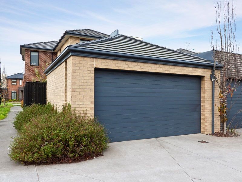 13 Evergreen Boulevard, Clayton South VIC 3169