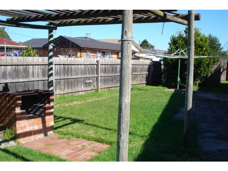 9 Clayton Court, Springvale South VIC 3172