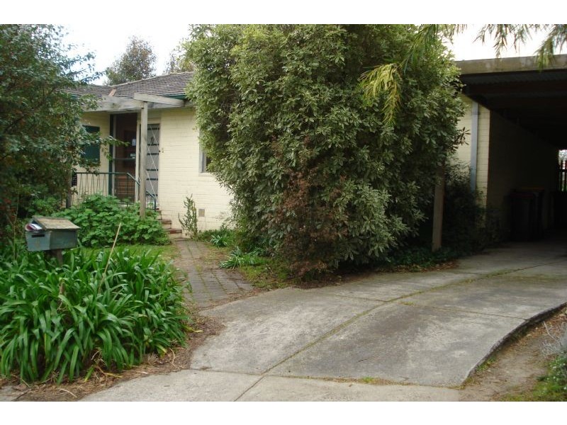 2 Chandor Court, Notting Hill VIC 3168