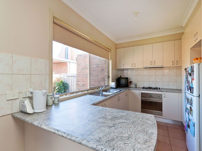 3/18 Burton Avenue, Clayton VIC 3168