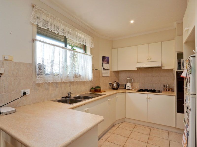 2/18 View Street, Clayton VIC 3168