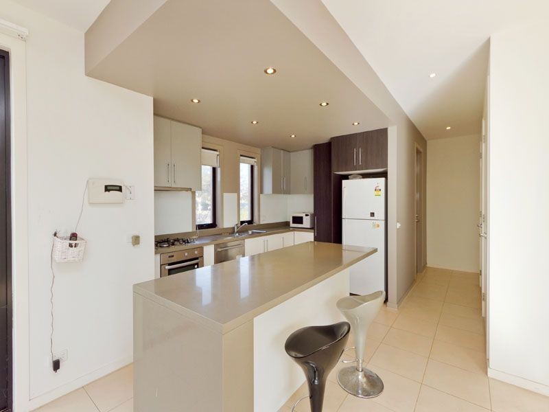 83 Rosebank Avenue, Clayton South VIC 3169