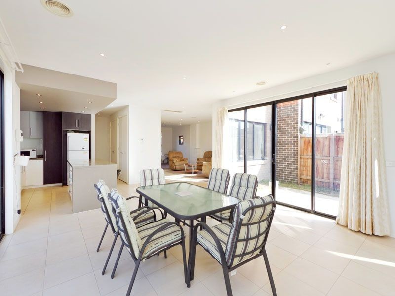 83 Rosebank Avenue, Clayton South VIC 3169