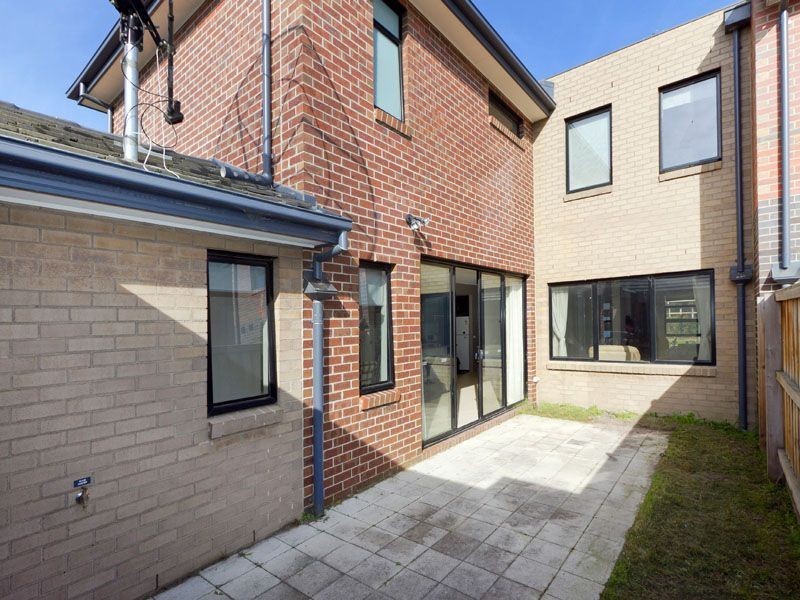 83 Rosebank Avenue, Clayton South VIC 3169