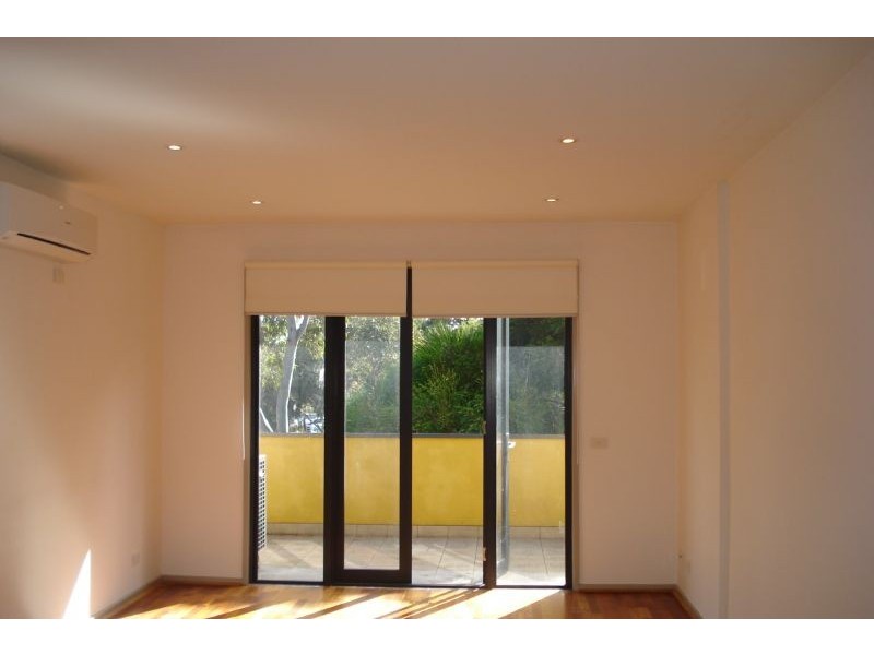 11/8-10 Browns Road, Clayton VIC 3168