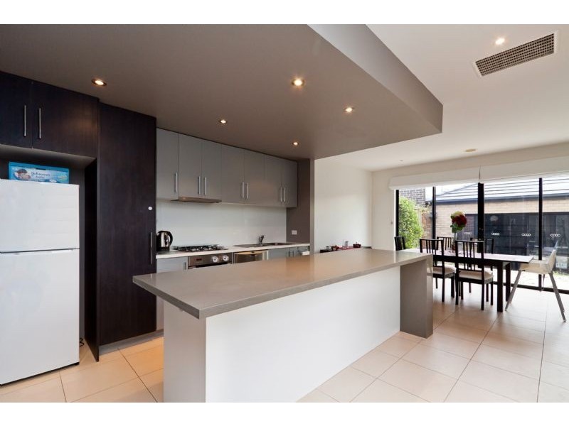 13 Evergreen Boulevard, Clayton South VIC 3169