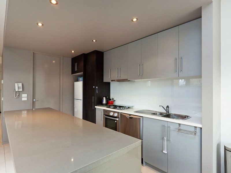 13 Evergreen Boulevard, Clayton South VIC 3169