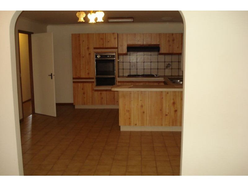 5/16-18 Newport Road, Clayton South VIC 3169