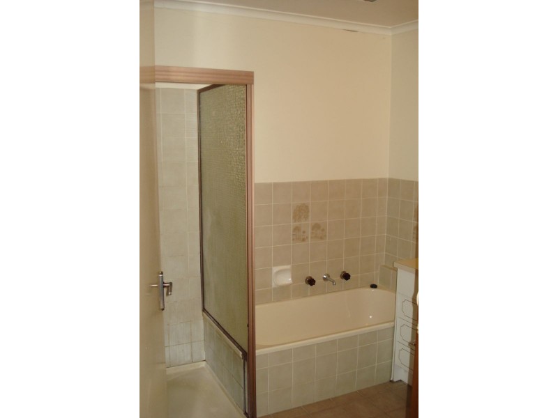 5/16-18 Newport Road, Clayton South VIC 3169