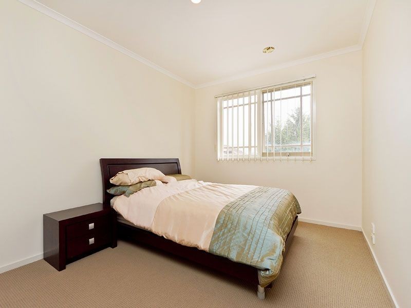21 Crown Close, Oakleigh East VIC 3166