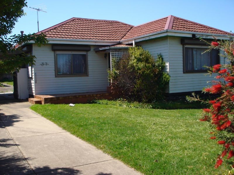 37 Margaret Street, Clayton VIC 3168