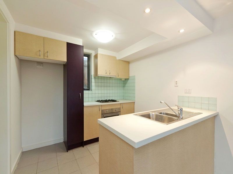 8/25 Nepean Highway, Elsternwick VIC 3185