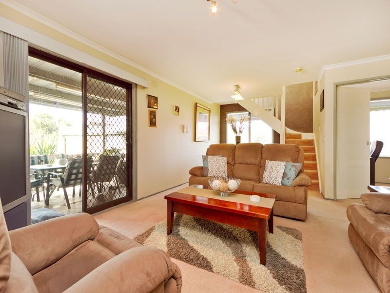 12A Bellavista Crescent, Clayton South VIC 3169