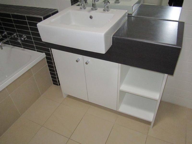 99 Rosebank Ave, Clayton South VIC 3169