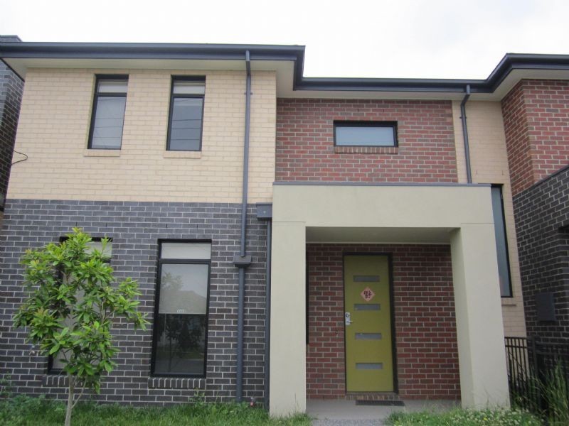 99 Rosebank Ave, Clayton South VIC 3169