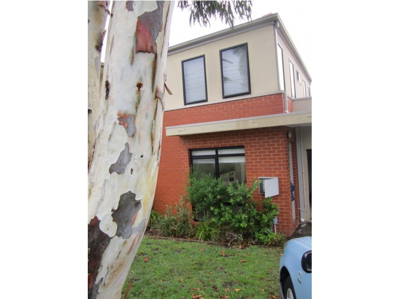 21D Browns Road, Clayton VIC 3168