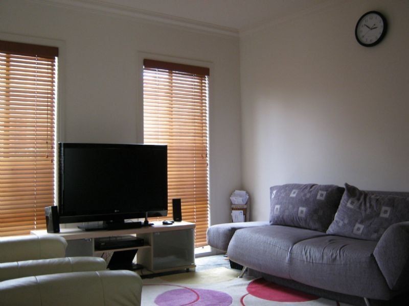 1/18 Golden Grove, Springvale South VIC 3172