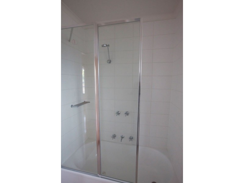 4/19 Oakes Ave, Clayton South VIC 3169