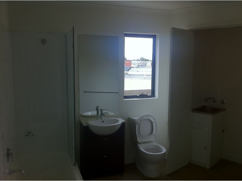 26/24-26 Burton Ave, Clayton South VIC 3169