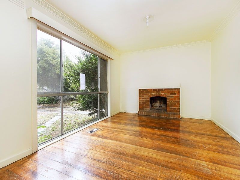 33 Inverness Street, Clarinda VIC 3169