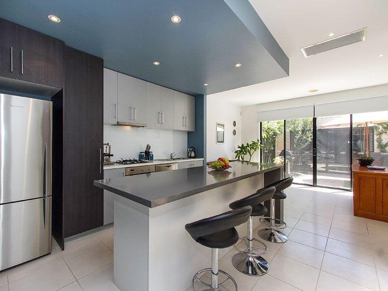 73 Rosebank Avenue, Clayton South VIC 3169