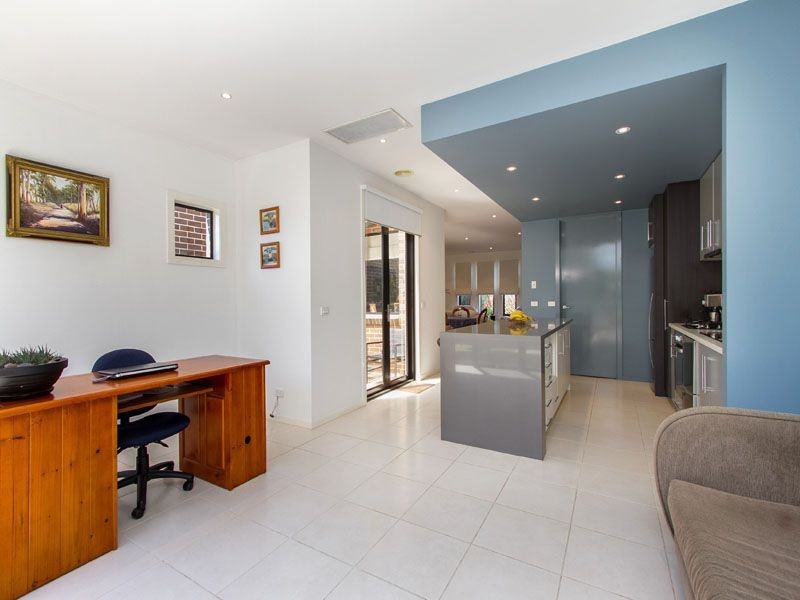 73 Rosebank Avenue, Clayton South VIC 3169