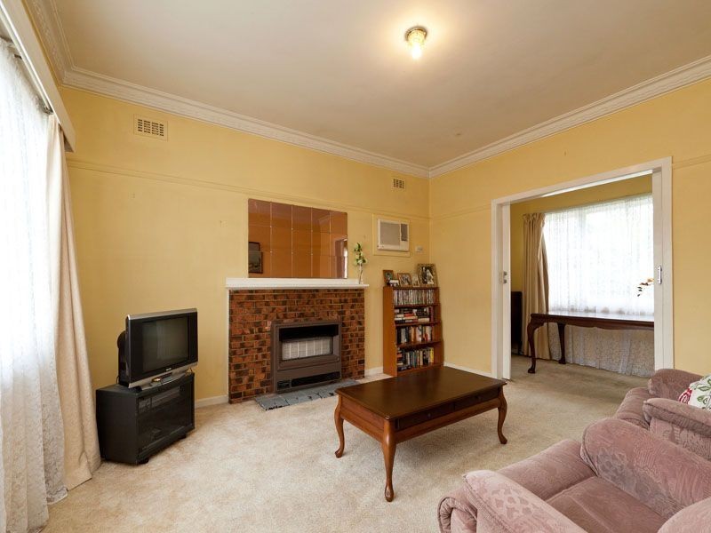 40 Newport Road, Clayton South VIC 3169