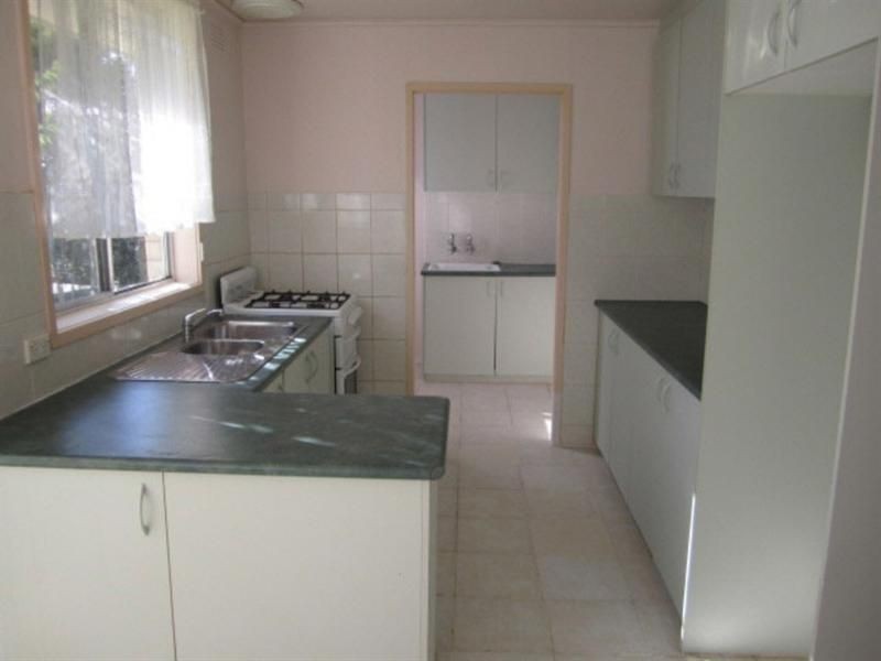 13 Trent Court, Notting Hill VIC 3168