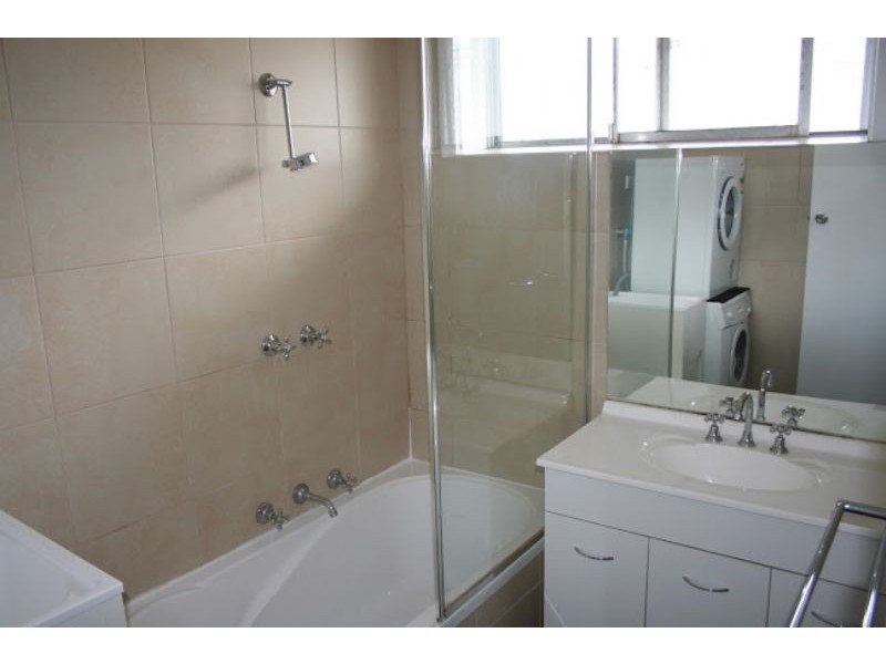 3/10 Bettina Street, Clayton VIC 3168