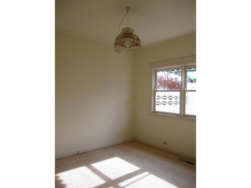 1/19 Banksia Street, Clayton VIC 3168