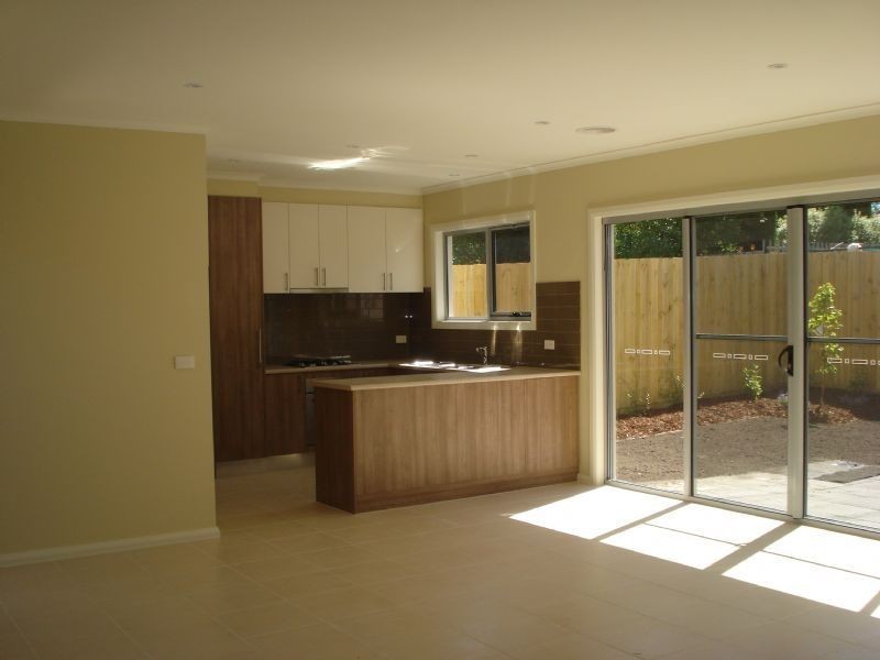 2/30 Andrew Street, Oakleigh VIC 3166