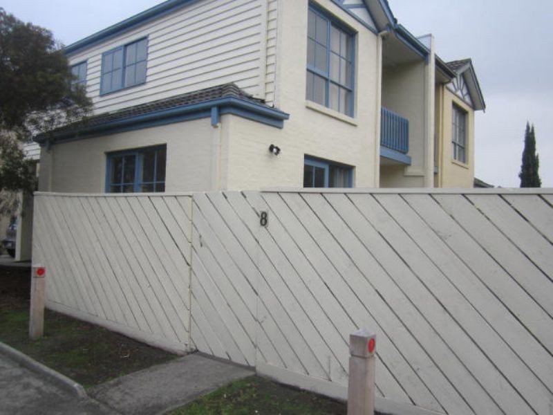 8/14-16 Wright Street, Clayton VIC 3168