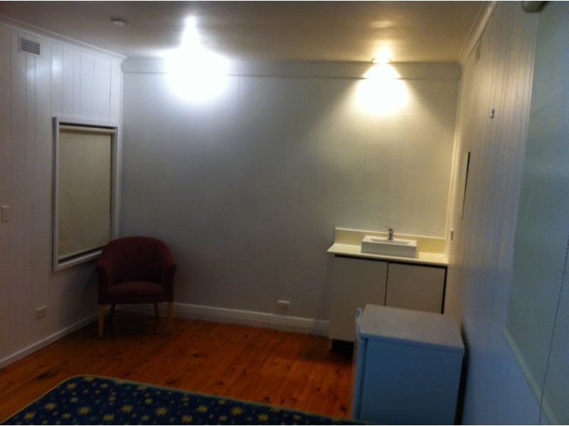 Room 5 – 1/3 Second Street, Clayton South VIC 3169