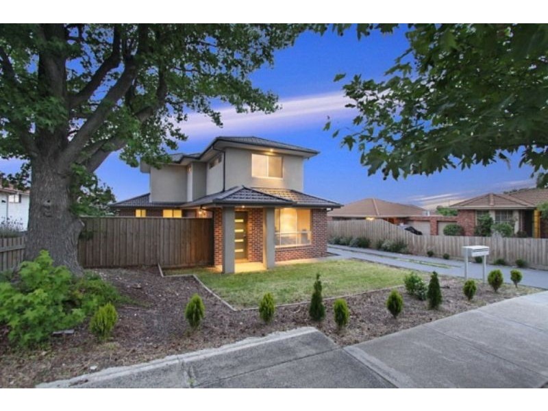 1/6 Hourigan Ave, Clayton VIC 3168
