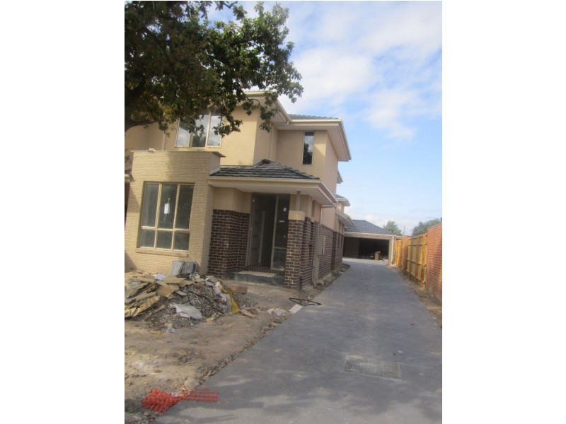 2/8 Panorama Street, Clayton VIC 3168