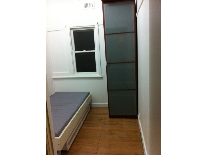 Room 2 – 1/3 Second Street, Clayton South VIC 3169