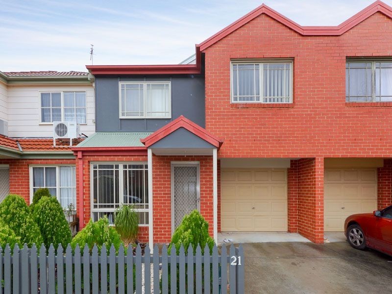 21 Crown Close, Oakleigh East VIC 3166