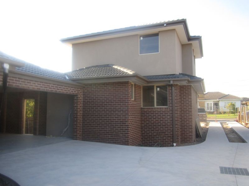 1/58 Margaret Street, Clayton VIC 3168