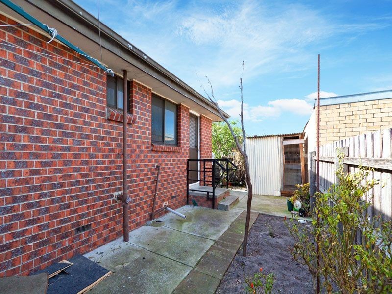 3/16-18  Newport Road, Clayton South VIC 3169
