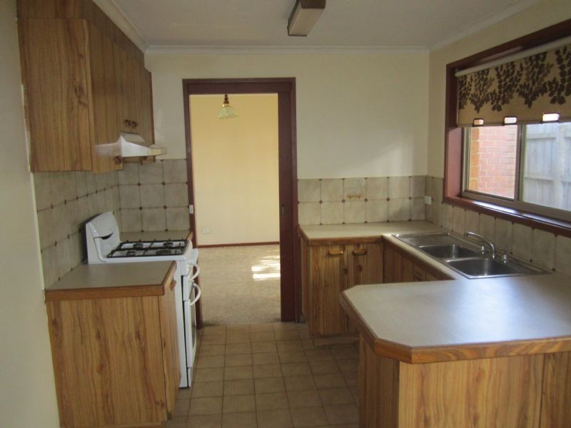 6/2 Cunningham Place, Oakleigh South VIC 3167